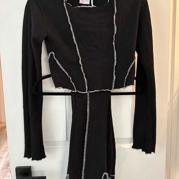 ❗️LAST CHANCE❗️ Out From Under Bella Thermal Seamed Long Sleeve Top - Picture 2 of 4